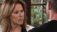 Alexis runs to Jason | Image: ABC